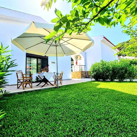 Apart Otel Ktima Amitsa