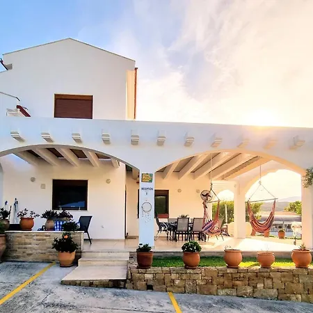 Ktima Amitsa Guest house Sarti