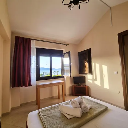Ktima Amitsa Aparthotel Sarti